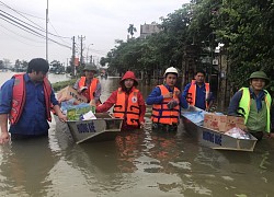 10 tấn hàng cứu trợ đã vào với đồng bào miền Trung