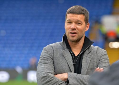 Ballack 'cua' cựu Hoa hậu châu Âu