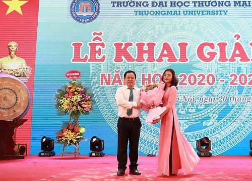 ĐH Thương mại chi hơn 21 tỷ đồng cấp học bổng năm học 2020-2021