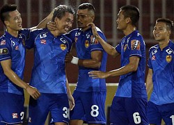 Đua trụ hạng V.League: Những người khốn khổ