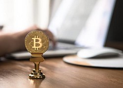 Giá Bitcoin hôm nay 21/10: Bitcoin chạm mức 12.000 USD