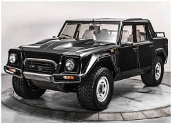 Lamborghini LM002 sau hơn 30 năm vẫn được rao bán hơn 200.000 USD