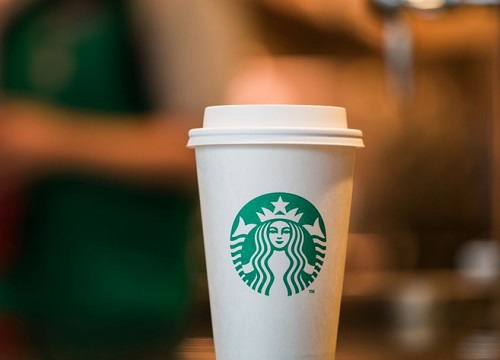 Ống hút tái sử dụng Starbucks đang gây sốt: Đeo như vòng tay được luôn nhưng gây tò mò nhất là cách để cọ rửa