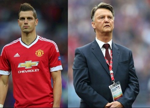 Sau Rafael, tới lượt Schneiderlin oán trách Van Gaal