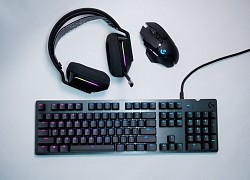 Tai nghe gaming Logitech G733 - kết nối không dây 20 m, nhẹ 278 g