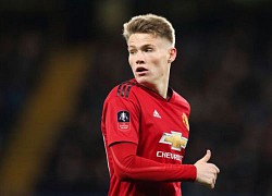 TIẾT LỘ: McTominay đá với PSG chỉ bằng... 1 bên mắt nhìn rõ