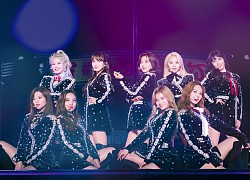 TWICE kỷ niệm 5 năm ngày ra mắt, 9 tâm hồn trên một hành trình gian nan