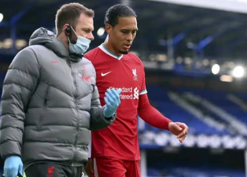 Van Dijk lần đầu lên tiếng sau khi bị Pickford "hạ đo ván"