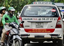 Vụ tài xế kiện Grab: Nguyên đơn ho, sốt và đổi luật sư, tòa dời ngày xử