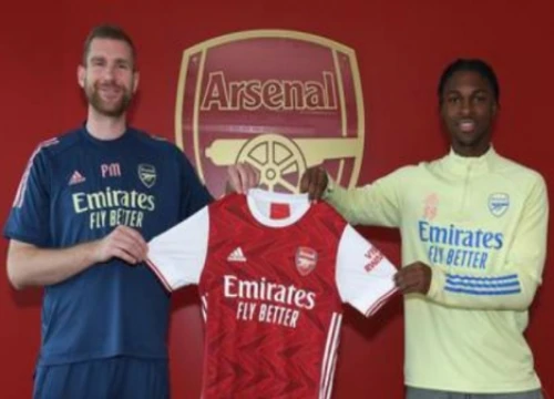 Arsenal chính thức có thêm bản hợp đồng mới