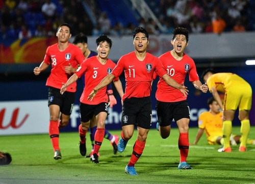 Bóng đá quê thầy Park: đội tuyển và U-23 đối đầu nhau