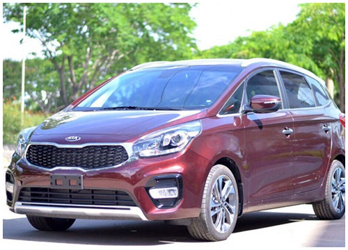 Giá xe ô tô hôm nay 22/10: Kia Rondo thấp nhất ở mức 559 triệu đồng