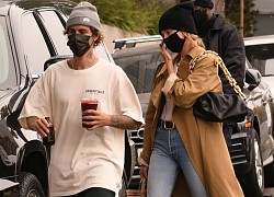 Justin Bieber lái siêu xe chở vợ đi mua nước trái cây ở Los Angeles