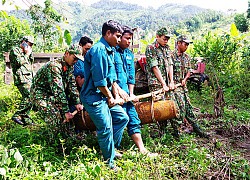 Phá hủy một quả bom tại Khánh Sơn