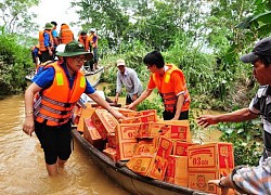 Thủ tướng chỉ đạo khẩn trương sửa quy định về quyên góp, hỗ trợ