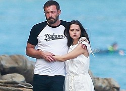 Trang phục dạo phố của người tình Ben Affleck