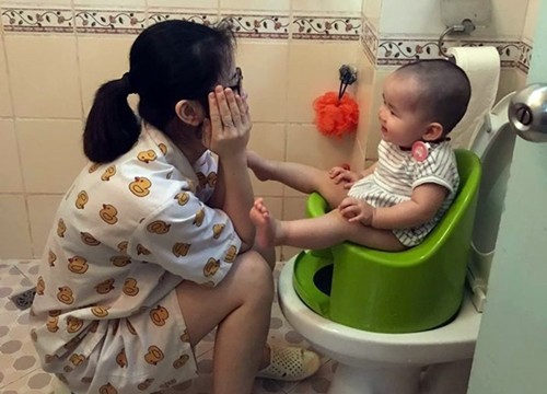 Con bị táo bón rặn đỏ mặt, khóc lóc khó chịu, mẹ Hà thành chia sẻ kinh nghiệm chỉ sau 2 ngày con "đi" mượt mà, ăn no ngủ kỹ