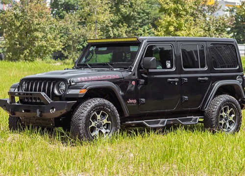 Jeep Wrangler Rubicon mới lăn bánh, chủ xe đã lỗ gần tỷ đồng