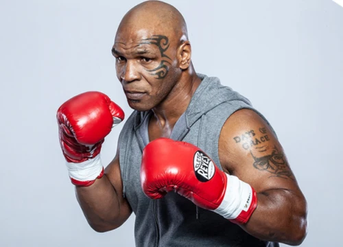 Mike Tyson bất ngờ tung MV ca nhạc cực 'chất' trước trận đại chiến