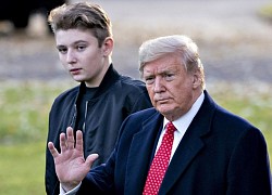 Ông Trump nói con trai Barron hết mắc Covid-19 "trong 15 phút"