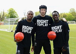 Petr Cech trở lại đội hình thi đấu của Chelsea, Michael Essien nói gì?