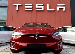 Tesla bất ngờ phải thu hồi gần 50.000 xe tại Trung Quốc, hoạt động kinh doanh bị cản trở, cổ phiếu rớt giá