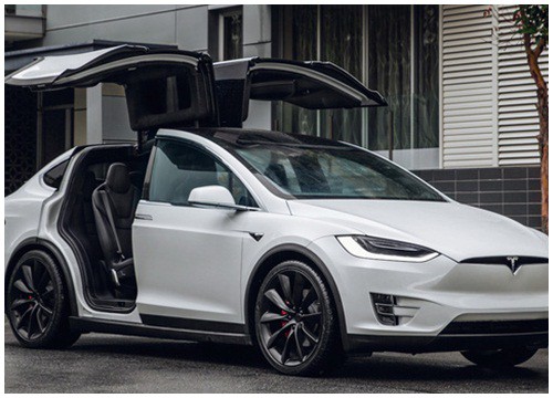 Tesla từ chối triệu hồi xe vì 'lỗi là do đường xấu và khách hàng dùng xe sai cách'