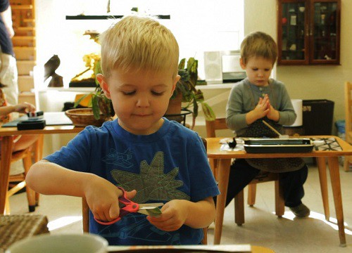 10 nguyên tắc giúp trẻ sáng tạo với phương pháp Montessori