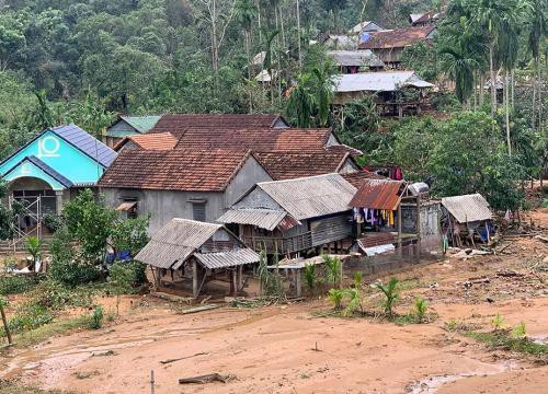 Làng Tranh Giữa đứng trước nguy bị cơ xóa sổ do sạt lở, lũ quét