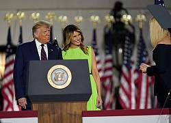 Những pha "quay xe cực gắt" của Đệ Nhất Phu Nhân Mỹ Melania Trump từng gây bão truyền thông thế giới, khiến ai nhìn cũng đứng hình vài giây