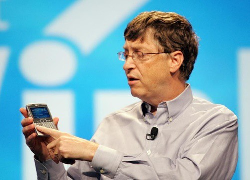 Bill Gates đã đoán đúng về iPhone, Facebook từ 25 năm trước