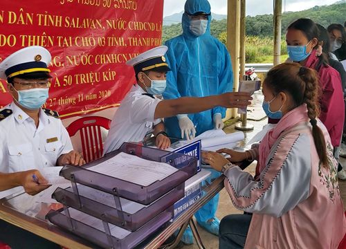 Đón 51, kiểm tra y tế, cách ly du học sinh Lào sang TT-Huế học tập