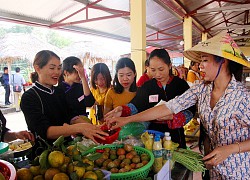 Gìn giữ nét đẹp chợ phiên Hà Lâu