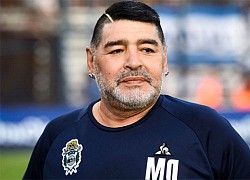 Maradona đi lại khó khăn vài ngày trước khi mất