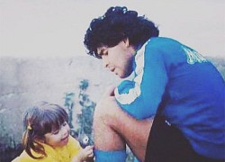 Nghẹn lòng với tâm thư của con gái Maradona gửi bố