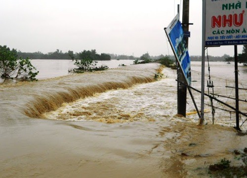 Trung Bộ có nơi mưa rất to, đề phòng lũ quét, sạt lở đất