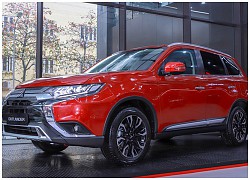 Mitsubishi Outlander khuyến mãi gần 80 triệu đồng