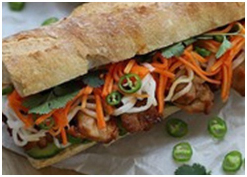 Người Hàn thử làm bánh mì hương vị Việt