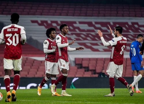 Thắng "4 sao", Arsenal sáng cửa đi tiếp ở Europa League