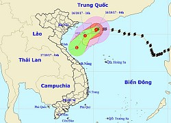 Bão số 11 suy yếu