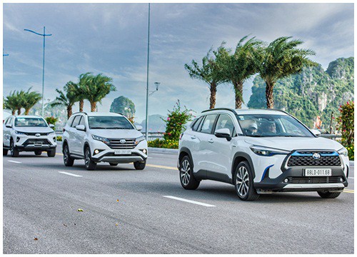 Bộ ba SUV của Toyota trong hành trình trải nghiệm Hạ Long