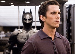 Christian Bale tiết lộ luôn cảm thấy 'khó ở' khi phải khoác lên mình bộ đồ Batman