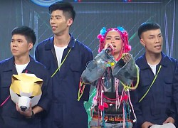 Chung kết Rap Việt: Tlinh mang dàn "cậu Vàng" lên sân khấu, khiến Suboi nức mũi tự hào và JustaTee khen một câu đáng giá!