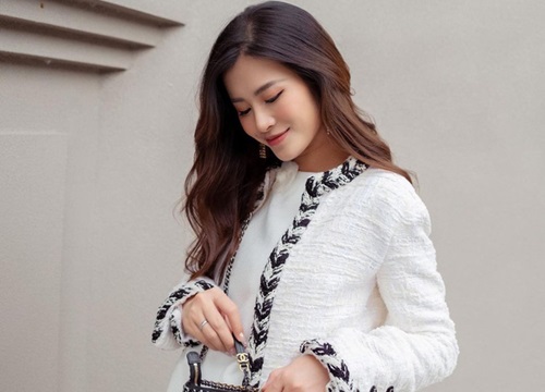 Đông Nhi chi 700 triệu sắm bộ túi Chanel tí hon, quyết không thua kém Ngọc Trinh, Cường Đô La