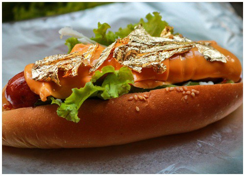 Hotdog dát vàng sang chảnh, giá bình dân tại Sài Gòn