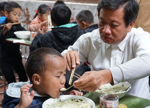 Ông Đoàn Ngọc Hải lập di chúc tiền tỷ cho học sinh và bệnh nhân nghèo