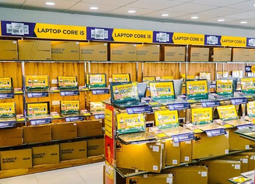 Trưởng ban nội bộ MWG bán 3 triệu cổ phiếu để thu về 320 tỷ đồng