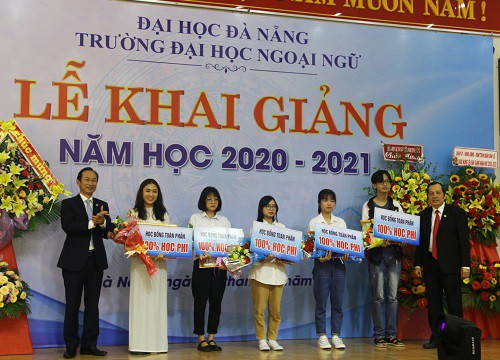 Trường ĐH Ngoại ngữ (ĐH Đà Nẵng): Đón hơn 2.000 sinh viên khóa mới