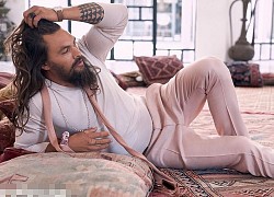 "Vua thủy tề" Jason Momoa tiết lộ mê màu hồng và từng sống trong nợ nần