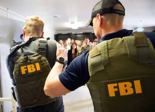 FBI bắt kẻ 50 năm trốn truy nã